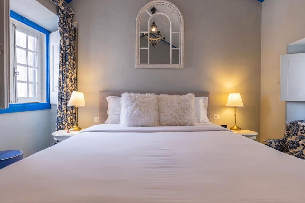 Unique Luxurious 17-Century Smart Chapel In Historical Center - Sintra Wow Villa Bagian luar foto