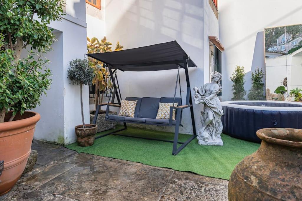Unique Luxurious 17-Century Smart Chapel In Historical Center - Sintra Wow Villa Bagian luar foto