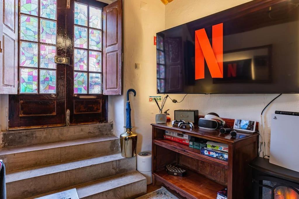 Unique Luxurious 17-Century Smart Chapel In Historical Center - Sintra Wow Villa Bagian luar foto